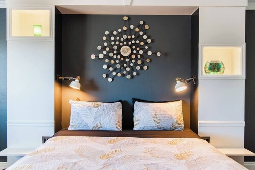 "Sleepover" Hotel Suite with AC/Heating & Indoor Jetted Tub