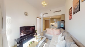 Room - Al Meydan - Azizi Gardens 201 (Dubai)