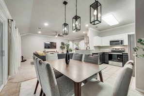 Interior - The Côte Haven | A Luxury And Cozy Home Experience 3BD/2BATH (Denton County)