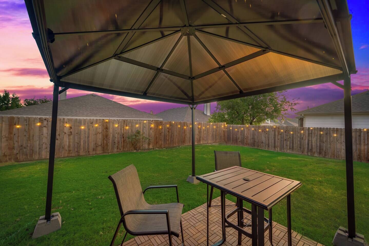 Outdoor dining