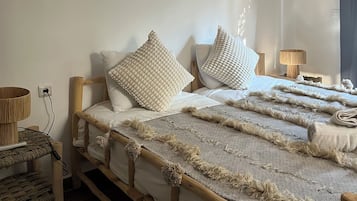 5 bedrooms, iron/ironing board, travel cot, free WiFi