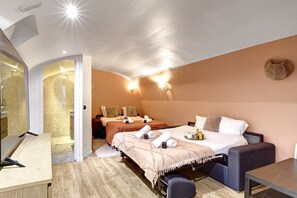3 chambres, fer et planche Ă repasser, accĂšs Internet, draps fournis