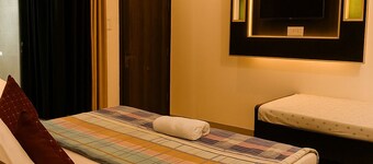 Ramam By Naavagat 700 Meter From Temple