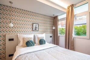 1 bedroom, iron/ironing board, travel cot, WiFi - NEW - Superbe 1 bdr Appt - Design 60's - Paris 15e (Paris)