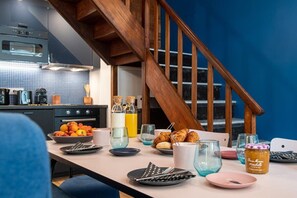 Dining - NEW - Villa Urbaine au Coeur de Paris - 6 pers (Paris)