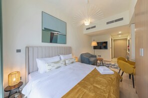 1 bedroom, soundproofing, free WiFi - Bright and cozy studio in Azizi Riviera (Dubai)