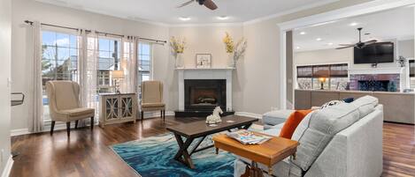 Smart TV, fireplace, DVD player, books