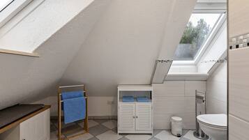 Bruser, hårtørrer, håndklæder