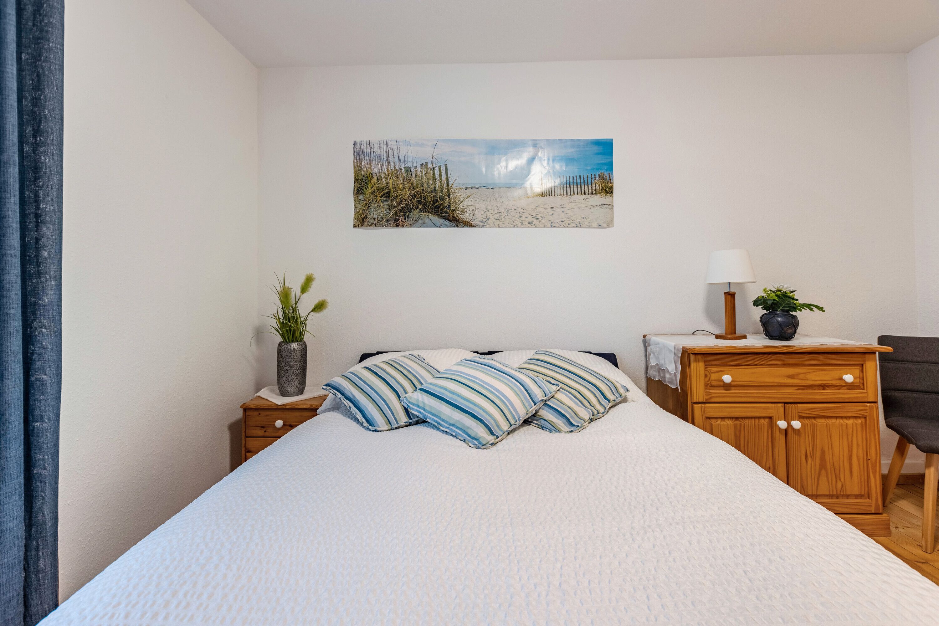 1 slaapkamer, een strijkplank/strijkijzer, gratis wifi, beddengoed