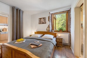 1 bedroom, free WiFi, bed sheets