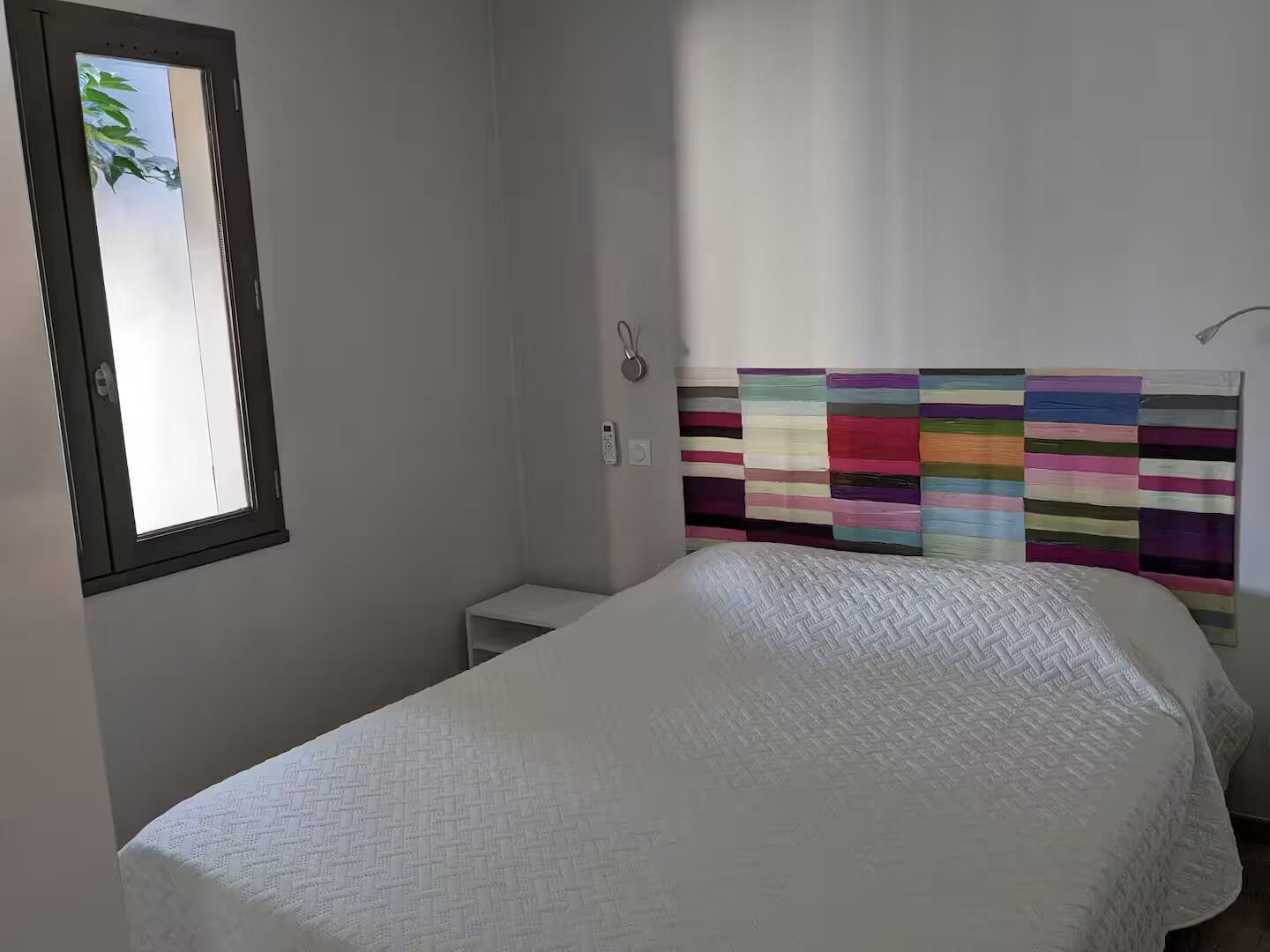 2 quartos, ferros/tábuas de passar roupa, Wi-Fi, roupa de cama