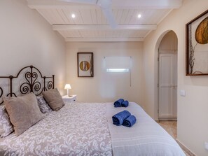 3 Schlafzimmer, Schreibtisch, Internetzugang
