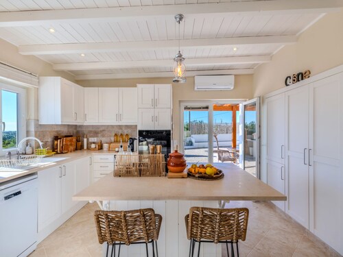 Dos Pombinhos by Interhome