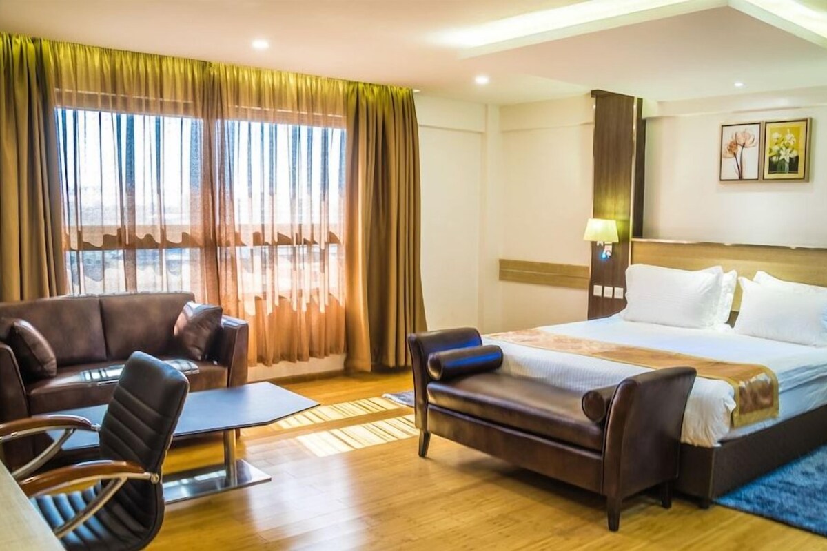 In-room safe, desk, laptop workspace, blackout drapes