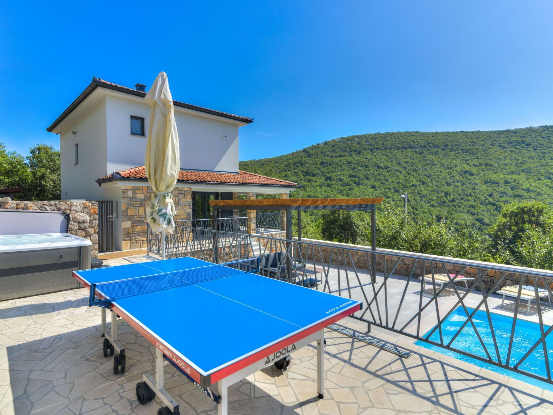 Piscina, Tempo Libero, Catena Montuosa, Centro Ricreativo, Ricorrere, Mobili Da Esterno, Cresta, Eco Hotel, Hotel