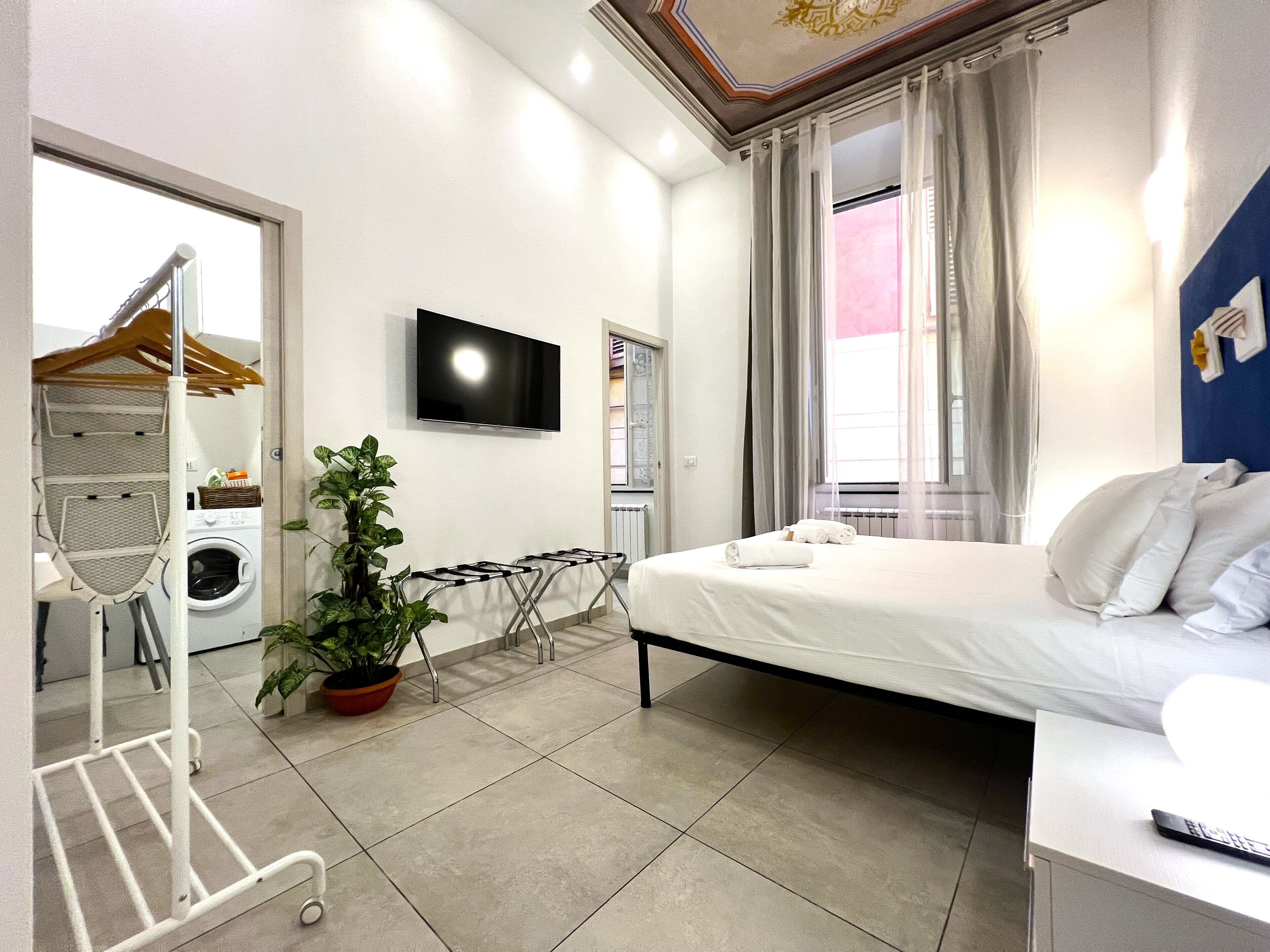 Appartamento Luxury, balcone, vista mare | 1 camera, biancheria da letto di alta qualità, copriletto in piuma