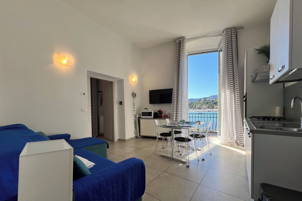 Suite supérieure, balcon, vue sur la plage | Terrasse/patio