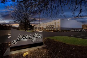 View from property - Latitude Suites Tinton Falls Eatontown Bw Premier (Tinton Falls)