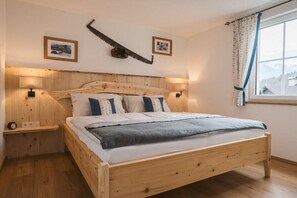2 Schlafzimmer, Bügeleisen/Bügelbrett, kostenloses WLAN, Bettwäsche