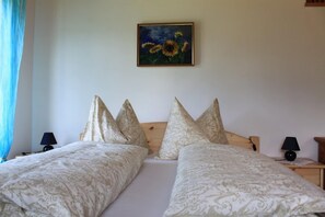 2 bedrooms, free WiFi