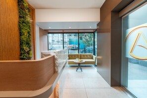 ロビー応接スペース