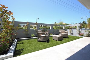 Garden view - Carabella Residence (Lefkada)