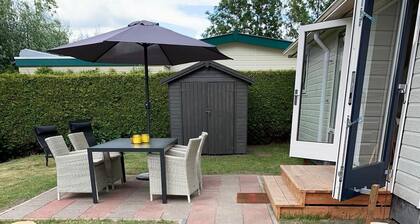 Frisian Countryside Stay near Sea