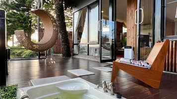 Exclusive Villa Bamboo Mountain View | Terrace/patio