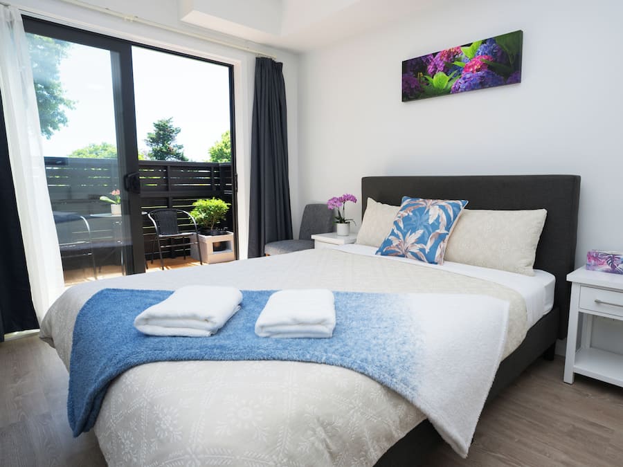 Studio - Disability Access, Park View