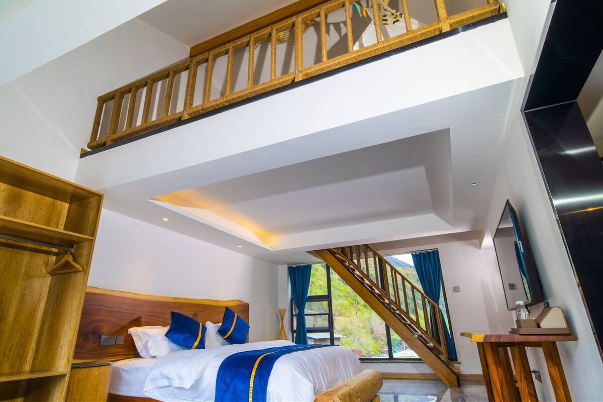 Family Twin Room, Balcony, Hill View | Living area | Toys