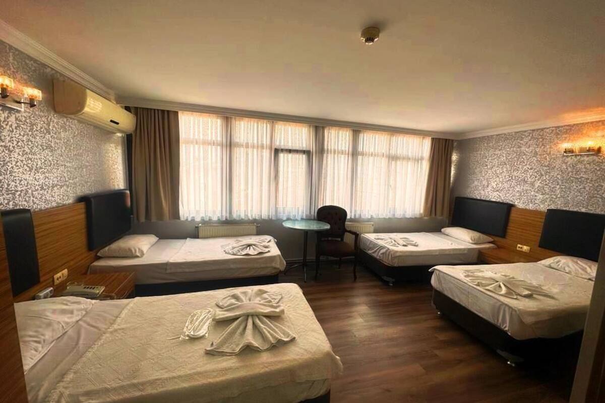 Classic Quadruple Room | Laptop workspace, WiFi (free)