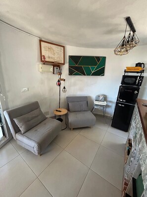 TV - 2.6 Cala'n Porter - House 4 personas (Cala en Porter)