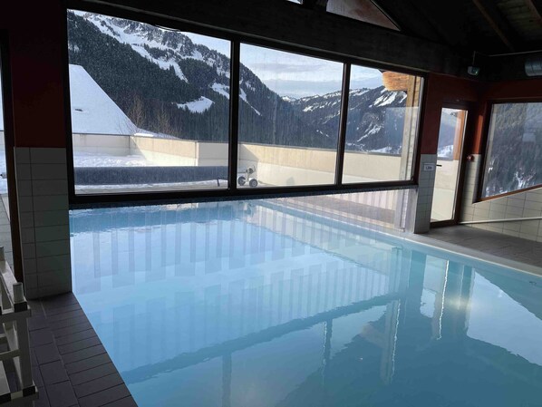 Inomhuspool och uppvÀrmd pool