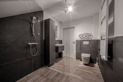Moderne Ferienwohnung für die ganze Familie. Top Lage kurz vor Quedlinburg 
