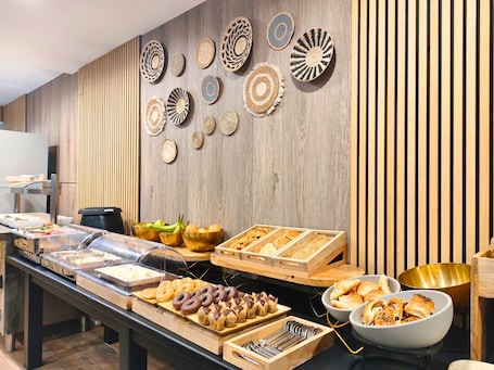 Desayuno continental incluido todos los días