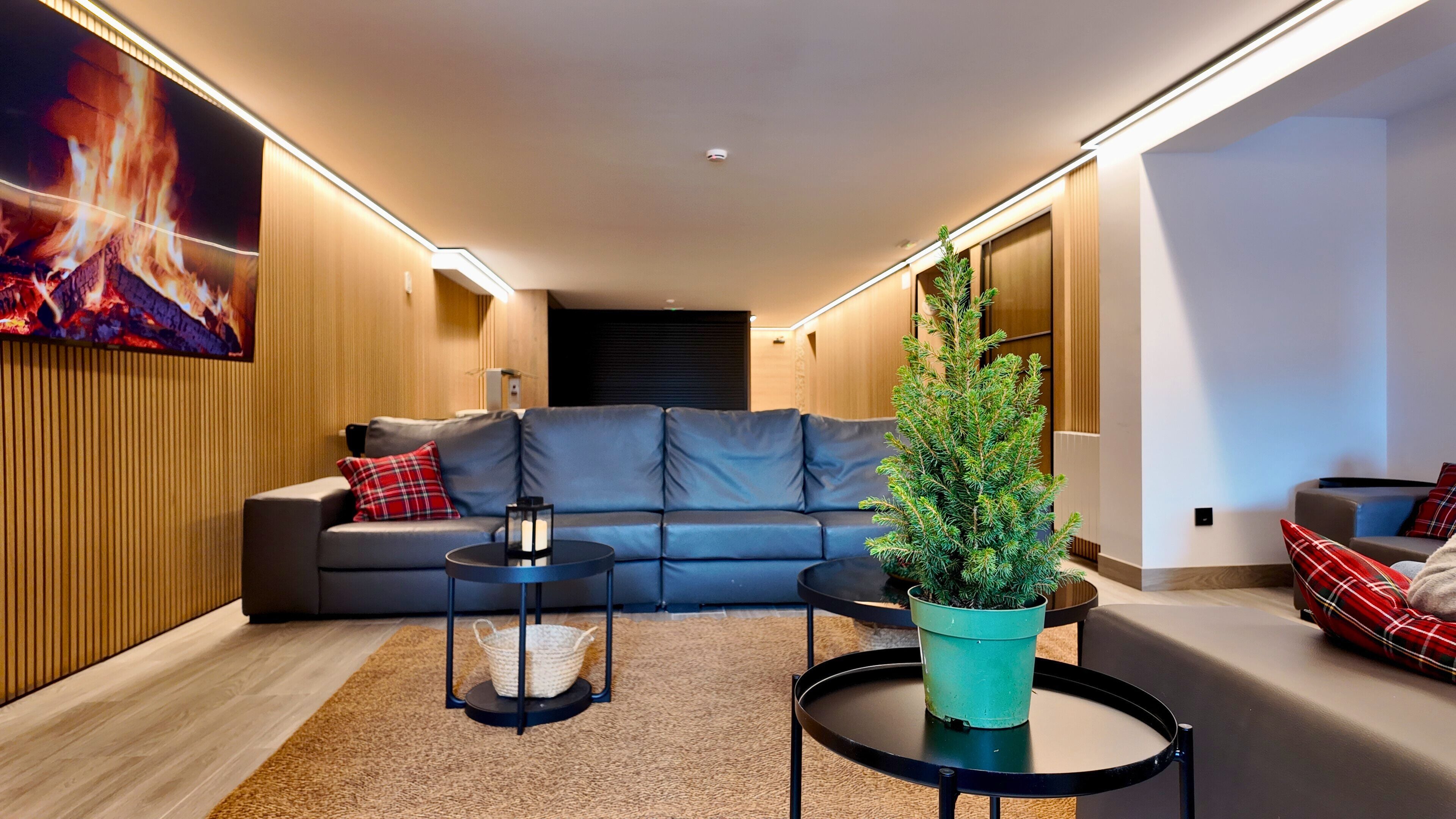 32-inch flat-screen TV with cable channels