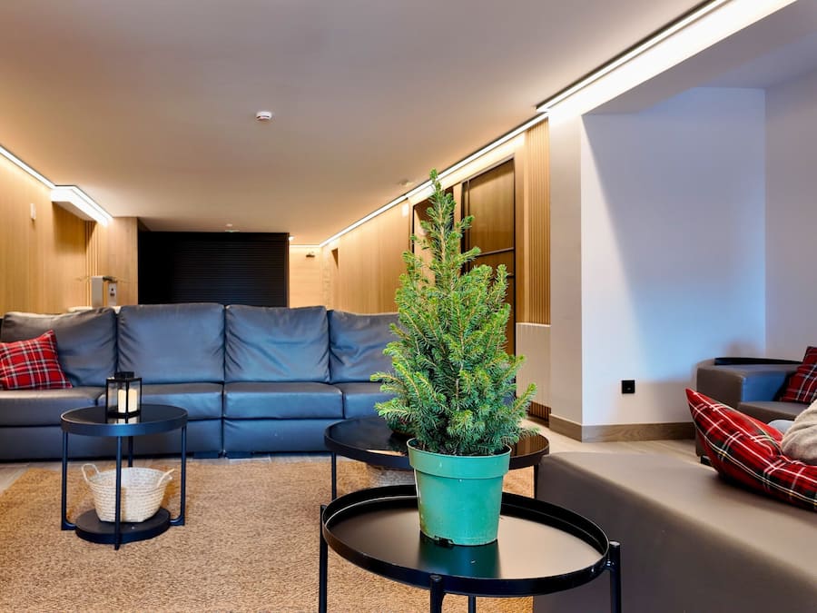 32-inch flat-screen TV with cable channels