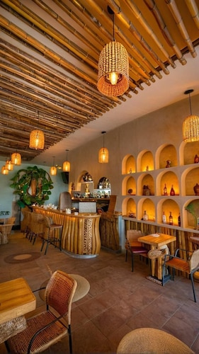 Buddha House Hotel and Cocktail Bar