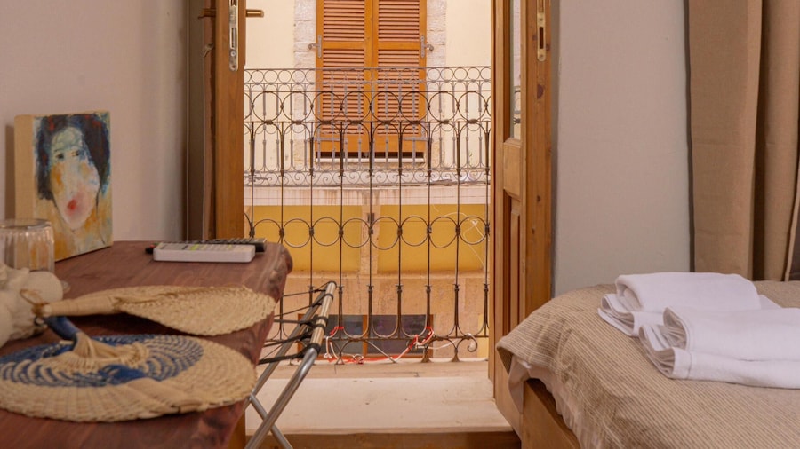 Buddha House Hotel and Cocktail Bar