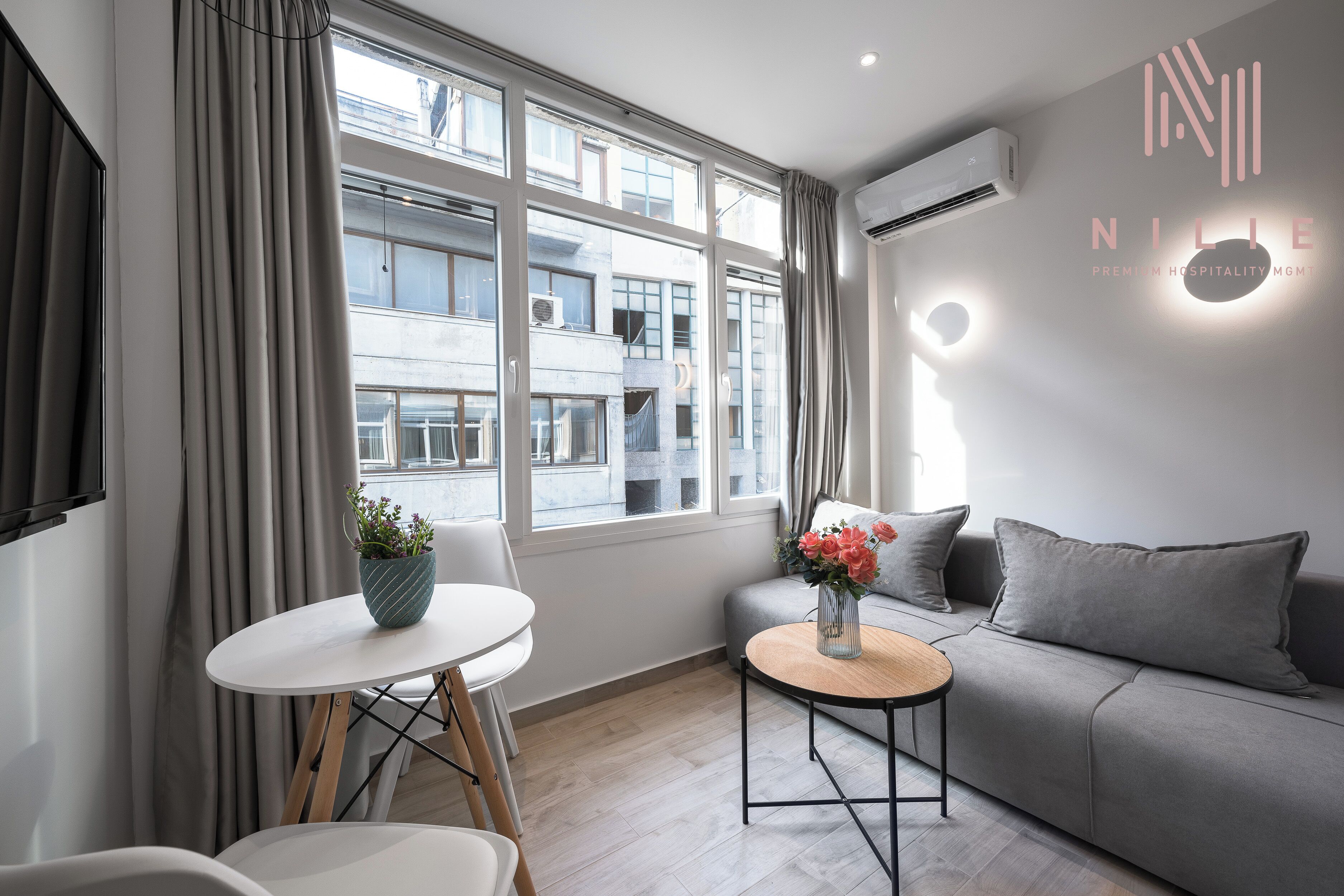 平板电视、办公室