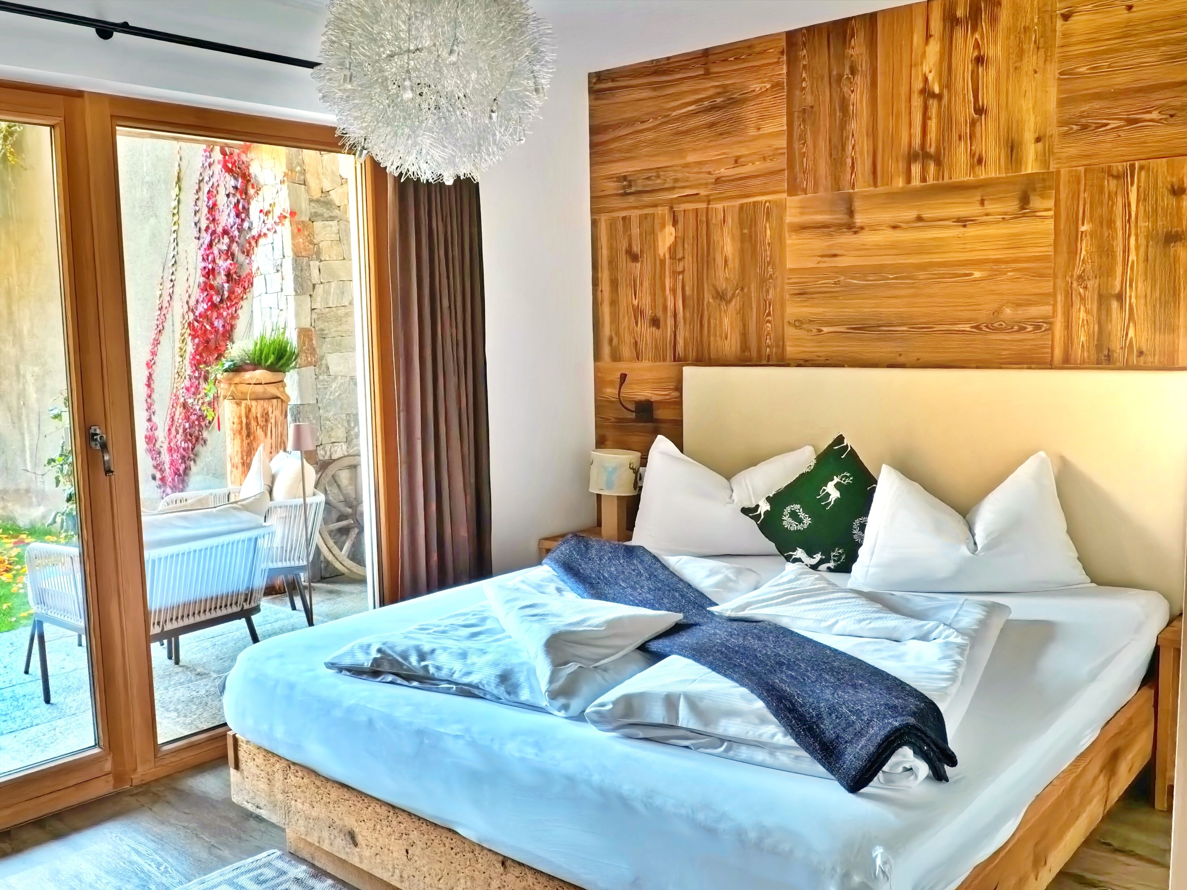 Appartamento Deluxe, vista montagna | 2 camere, biancheria da letto di alta qualità, copriletto in piuma