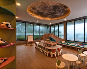 Área de juegos infantiles techada