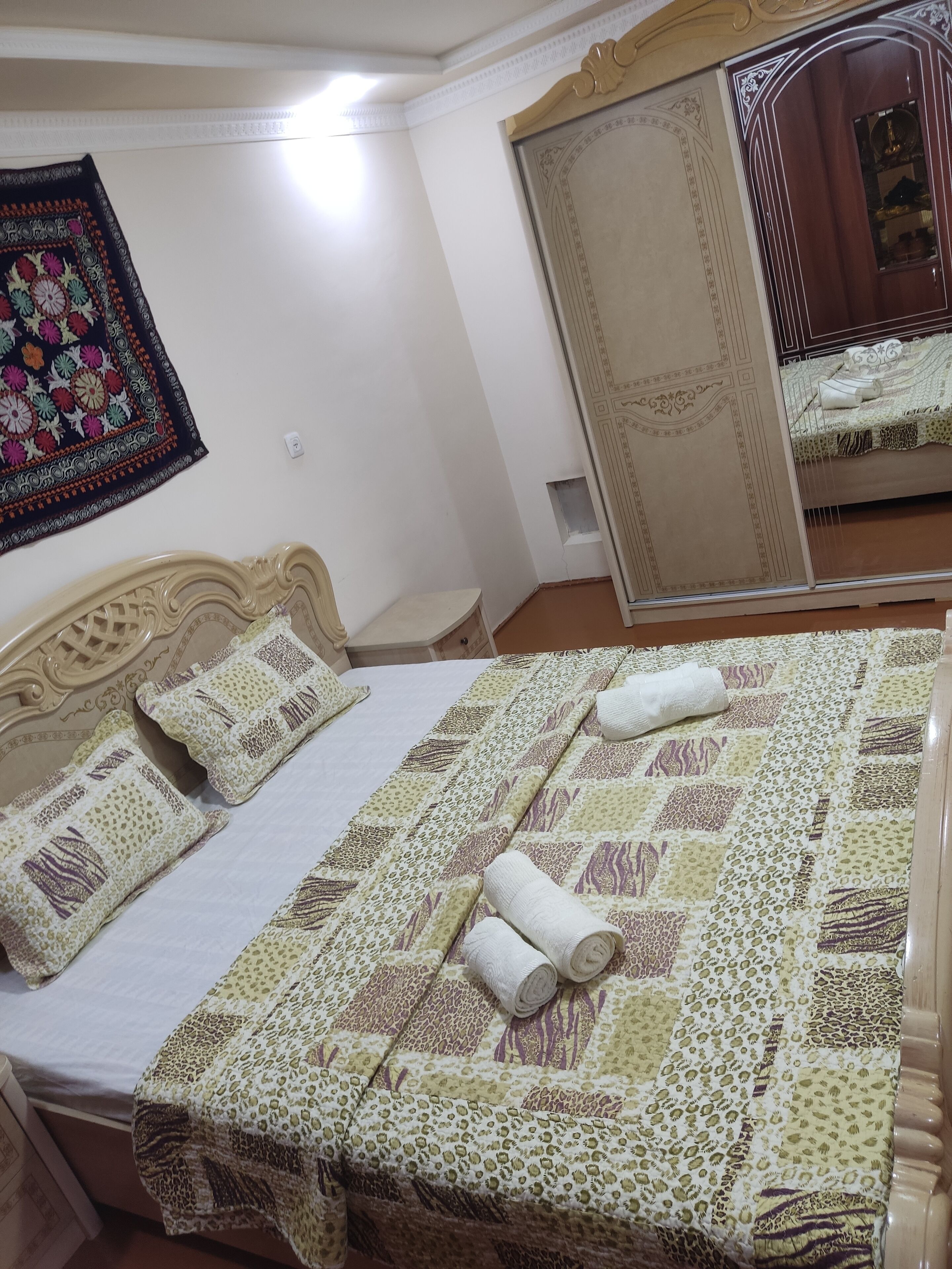 Comfort Double Room, Courtyard View | Bed sheets