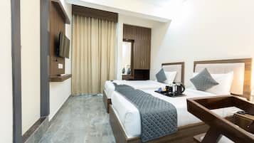 Premium Single Room, 1 Double Bed | Free WiFi, bed sheets