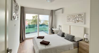 Spacious 4-Bedroom Rental with Sauna, WiFi, and A/C – Just 30m from the Beach