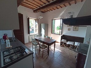 Refrigerador, horno, parrilla de estufa y lavavajillas