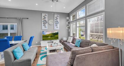 12 Spacious Home w A C Crib Garage By Airport