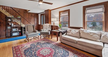 Cozy Stay w Fireplace Near Gunstock Laconia