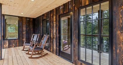 Ski Cabin w Hot Tub Gas Fireplace Near Cranmore
