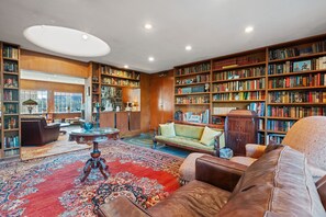 House | 4 bedrooms - Spacious Dartmouth College Home on Occum Pond (Hanover)